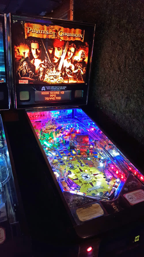 Take a Tour of Chicago's Barcades & Pinball Bars | Home Leisure Direct