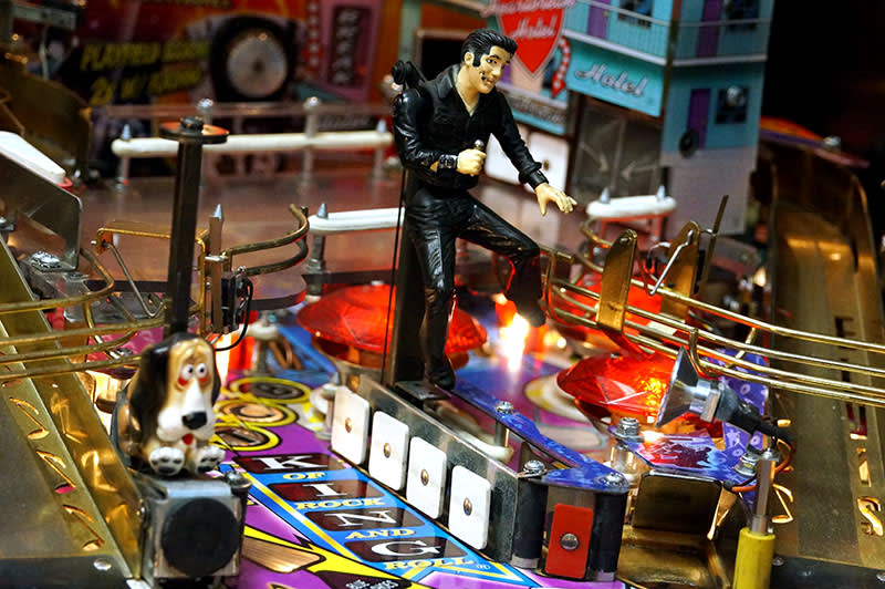 Elvis Pinball Machine - Elvis Figurine