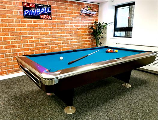 Black Friday Deal - Signature Lincoln American Pool Table: Mahogany - 7ft