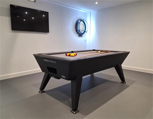 Rasson Apollo Pool Table: Black Edition